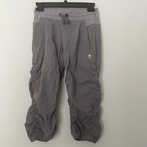 Ivivva Grey Slouch Crops size 12